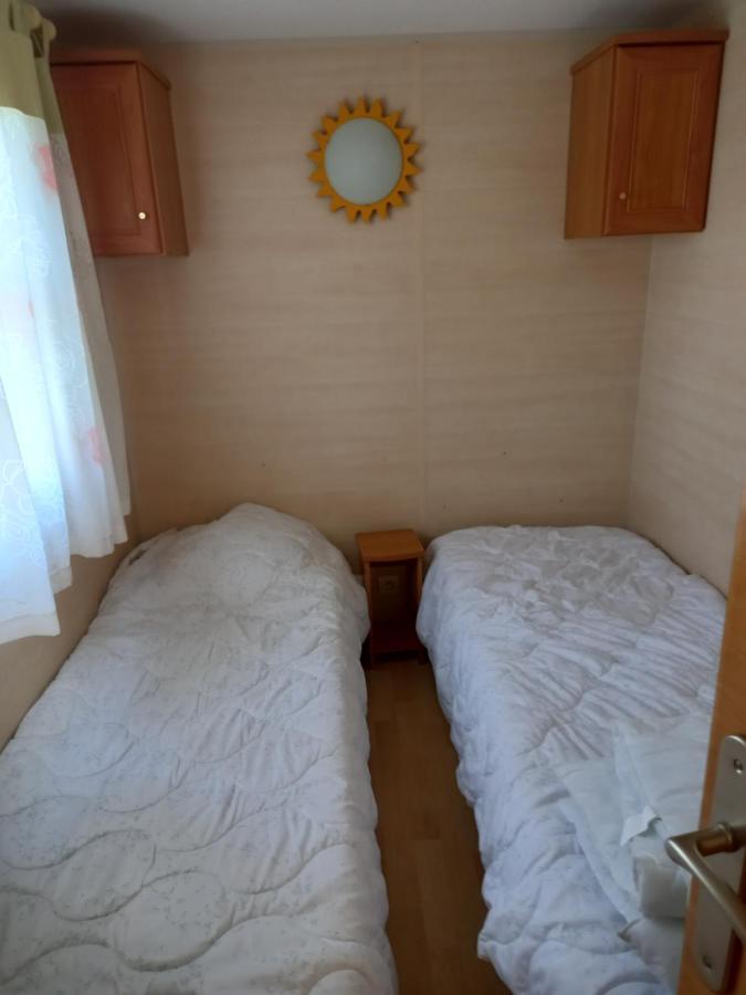 Mobilhome Nature แซ็งต์-โลร็อง-ซูร์-แมร์ ภายนอก รูปภาพ